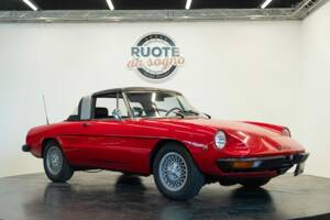 Imagen 2/50 de Alfa Romeo 1600 Spider (1972)