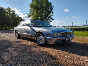 Immagine 15/21 di Jaguar XJ 6 4.0 Sovereign (1996)