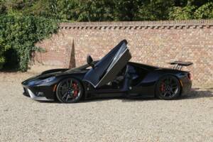 Image 13/50 of Ford GT Carbon Series (2021)