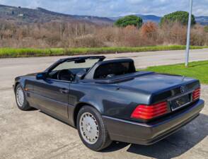 Image 15/42 of Mercedes-Benz 300 SL-24 (1992)