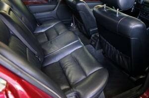 Bild 22/33 von BMW 750i (1991)