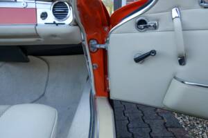 Image 44/50 of Mercedes-Benz 230 SL (1964)