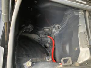 Image 46/49 of ALPINA B3 S Touring (2002)