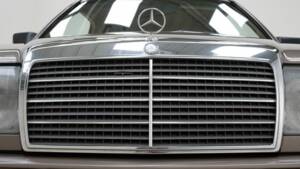 Bild 14/15 von Mercedes-Benz 230 CE (1988)