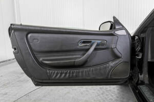 Image 31/45 of Mercedes-Benz SLK 200 (1999)