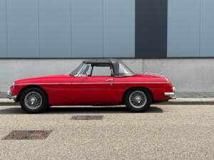 Imagen 18/21 de MG MGB (1964)