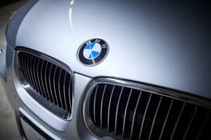 Image 32/100 of BMW M3 (2006)