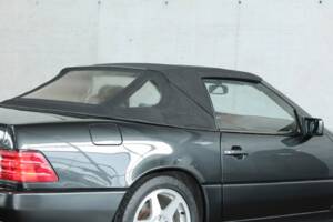 Image 33/37 of Mercedes-Benz SL 500 (1995)