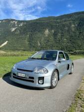 Image 6/7 of Renault Clio II V6 (2002)