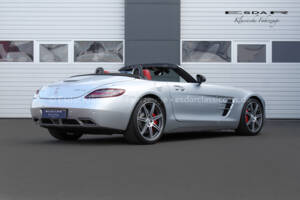 Imagen 4/36 de Mercedes-Benz SLS AMG Roadster (2012)