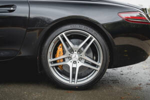Image 65/100 de Mercedes-Benz SLS AMG Roadster (2011)