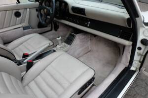 Afbeelding 36/59 van Porsche 911 Carrera 2 (1991)