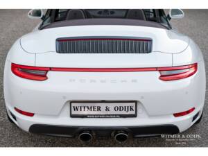 Image 10/36 of Porsche 911 Carrera 4S (2015)