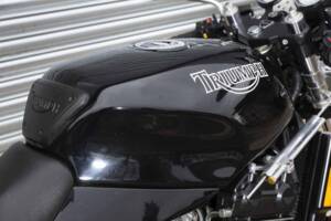 Image 17/37 of Triumph Speed Triple (1995)