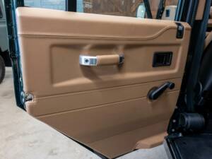 Afbeelding 25/33 van Land Rover Defender 110 Works V8 (2013)