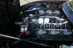 Imagen 31/50 de Ferrari 365 GTC/4 (1972)