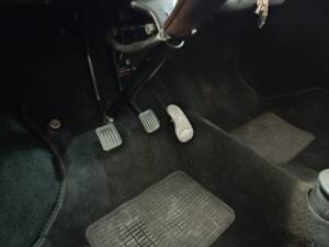 Image 25/77 of Austin Mini 850 (1965)