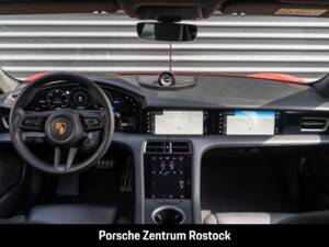 Afbeelding 8/30 van Porsche Taycan Turbo S Sport Turismo (2022)