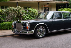 Image 9/21 of Mercedes-Benz 600 (1967)