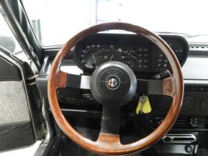 Image 4/10 of Alfa Romeo Giulietta 2.0 Turbodiesel (1985)