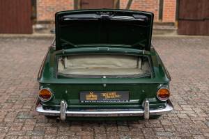 Image 19/38 of Volkswagen Karmann Ghia 1500 (1968)