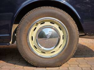 Image 8/38 of Lancia Flavia 1.8 (Pininfarina) (1963)