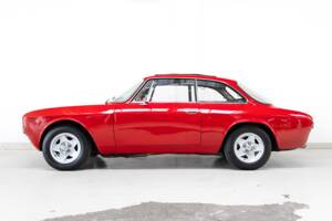 Bild 3/32 von Alfa Romeo Giulia 1600 GT Junior (1972)