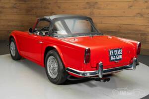 Image 14/19 de Triumph TR 4 (1964)