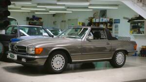 Image 3/37 of Mercedes-Benz 420 SL (1988)
