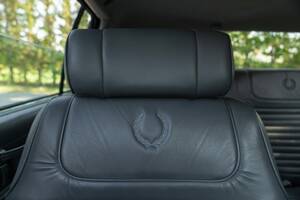 Immagine 32/50 di Cadillac Seville (1988)