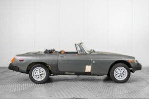 Immagine 10/50 di MG MGB (1977)