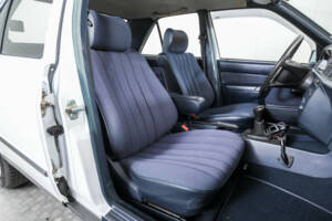 Image 8/50 de Mercedes-Benz 190 D (1986)