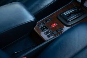 Image 40/62 of Mercedes-Benz 280 CE (1982)