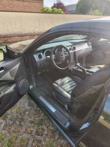 Image 3/6 of Ford Mustang Bullitt "Limited Edition" (2008)