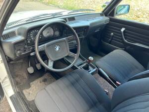Image 4/7 de BMW 323i Baur TC (1980)