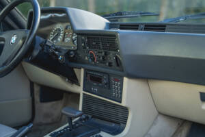 Image 10/17 of BMW 635 CSi (1982)