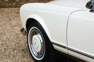 Image 43/50 de Mercedes-Benz 280 SL (1971)