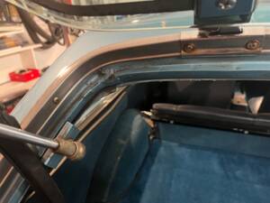 Bild 46/49 von Volvo 1800 ES (1973)