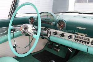 Image 11/40 of Ford Thunderbird (1955)