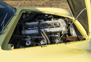 Bild 24/25 von Aston Martin DB 6 Mk II (1971)