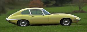 Image 7/50 de Jaguar E-Type (2+2) (1969)