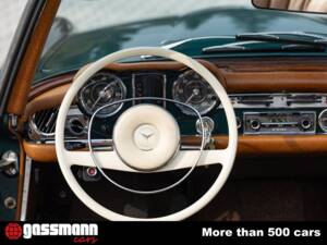 Image 15/15 of Mercedes-Benz 280 SL (1968)