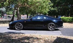 Image 2/50 of Toyota Supra (1993)