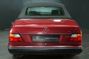 Bild 46/50 von Mercedes-Benz 300 CE-24 (1992)