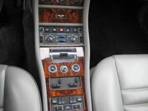 Image 8/14 of Bentley Turbo R (1991)