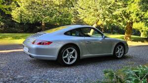 Image 26/37 de Porsche 911 Carrera (2004)