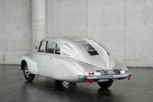 Image 13/50 of Tatra T 87 (1949)