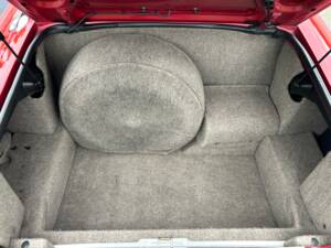 Image 28/40 of Jaguar XJS 5.3 V12 (1991)