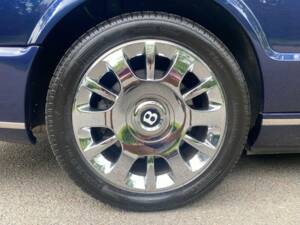 Afbeelding 47/50 van Bentley Azure (2007)