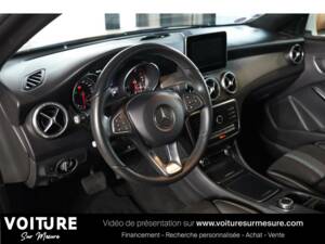 Image 6/12 de Mercedes-Benz CLA 180 Shooting Brake (2018)